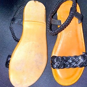 Good condition Girls Weave Detail Ankle Strap Sandals Black size 35 runs small
